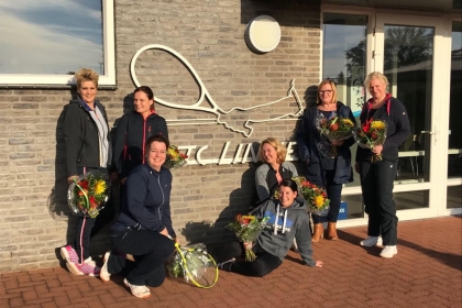 GEZELLIGE AFSLUITING VAN EEN GESLAAGD TENNISSEIZOEN