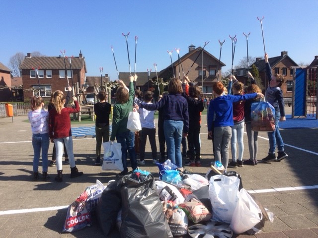 Cheque voor de Basisschool de Triangel